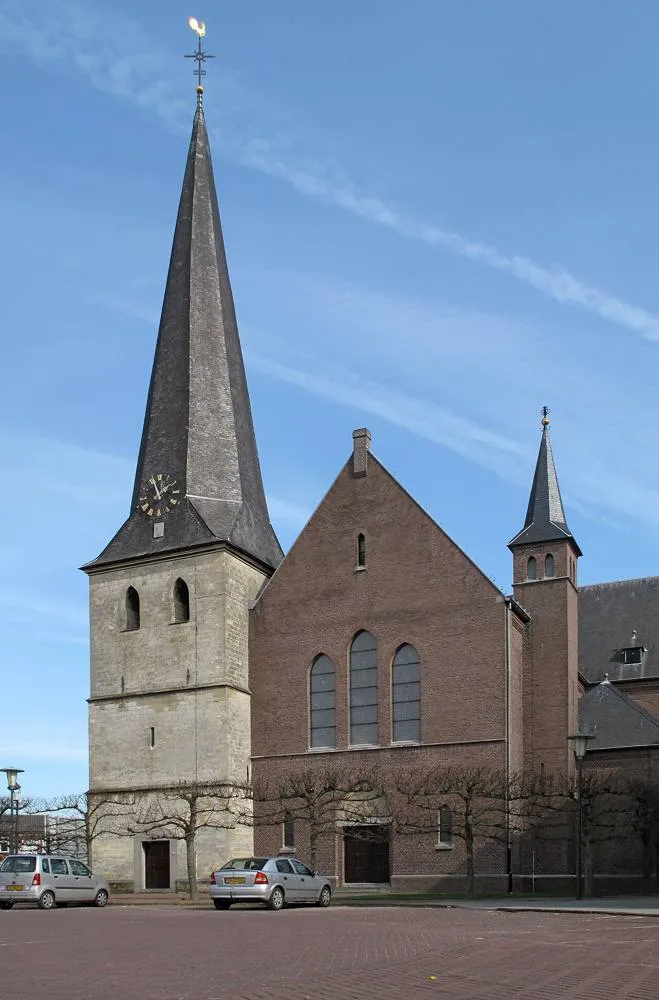 Stramproy: Stamproy, kerk foto4 2011-03-20 13.56